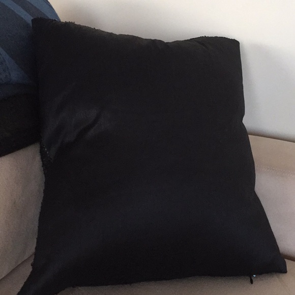Black sequin cushion cover - Picture 2 of 2